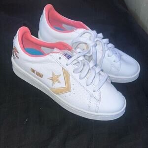 Space Jam Converse - Lola Bunny Chuck‎ Taylor Converse - Pro Leather Converse